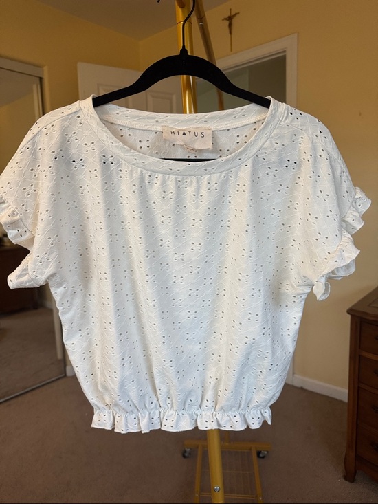 Hiatus Tops - Hiatus White Eyelet Ruffle Hem Crop Top